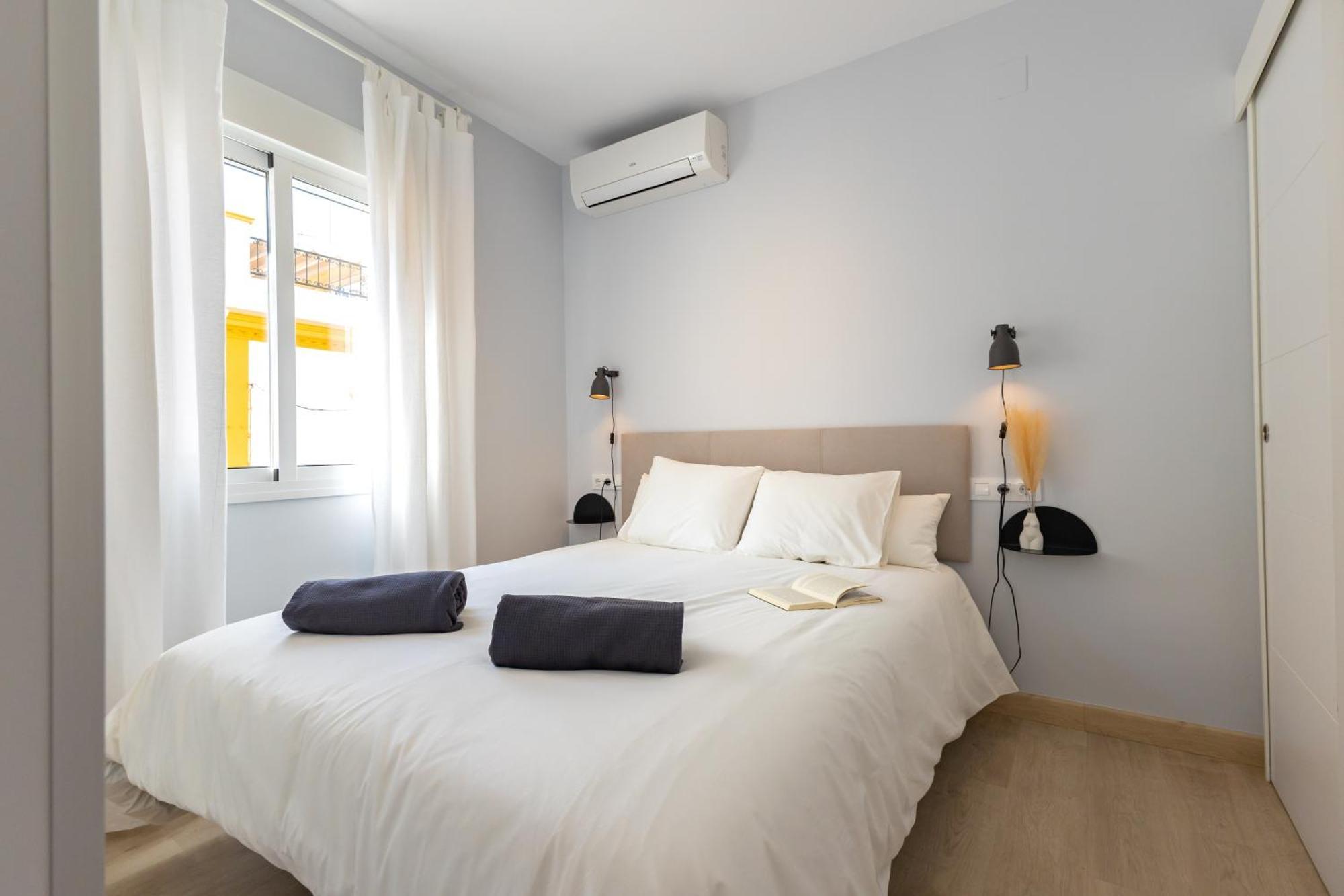 Charming 2 Bedroom Apartment At Iconic Triana Neighborhood By Ocityzen Sevilla Exteriör bild